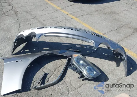 2003 BMW 745Li z USA, uszkodzony, nr VIN WBAGN63493DR10242